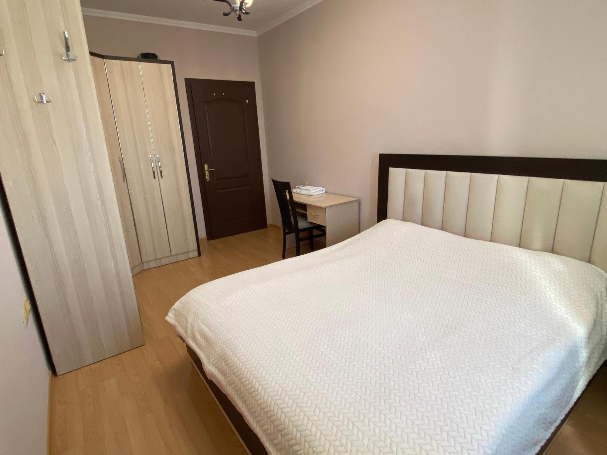 Comfortable 2-Br For 4 Tirana Exterior photo